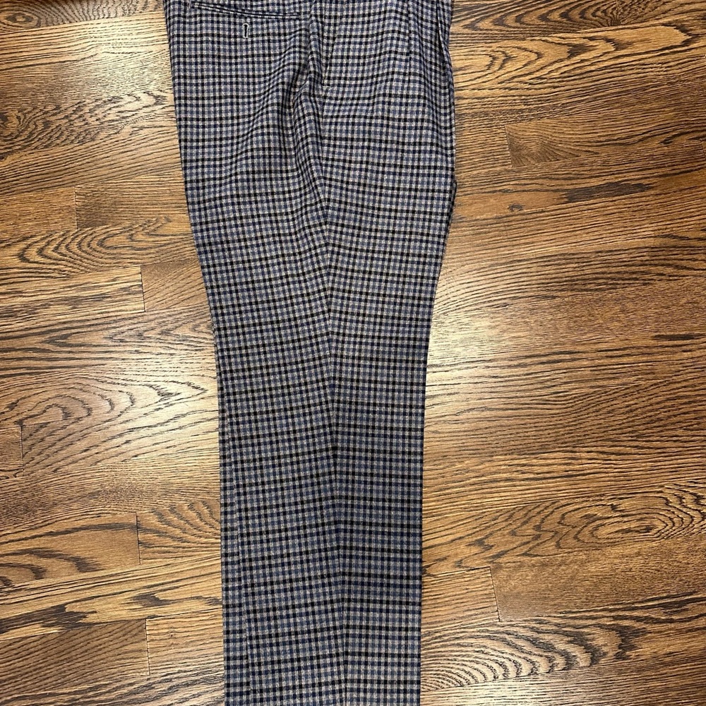 Mens Express dress pants. Recently dry cleaned. Worn once.